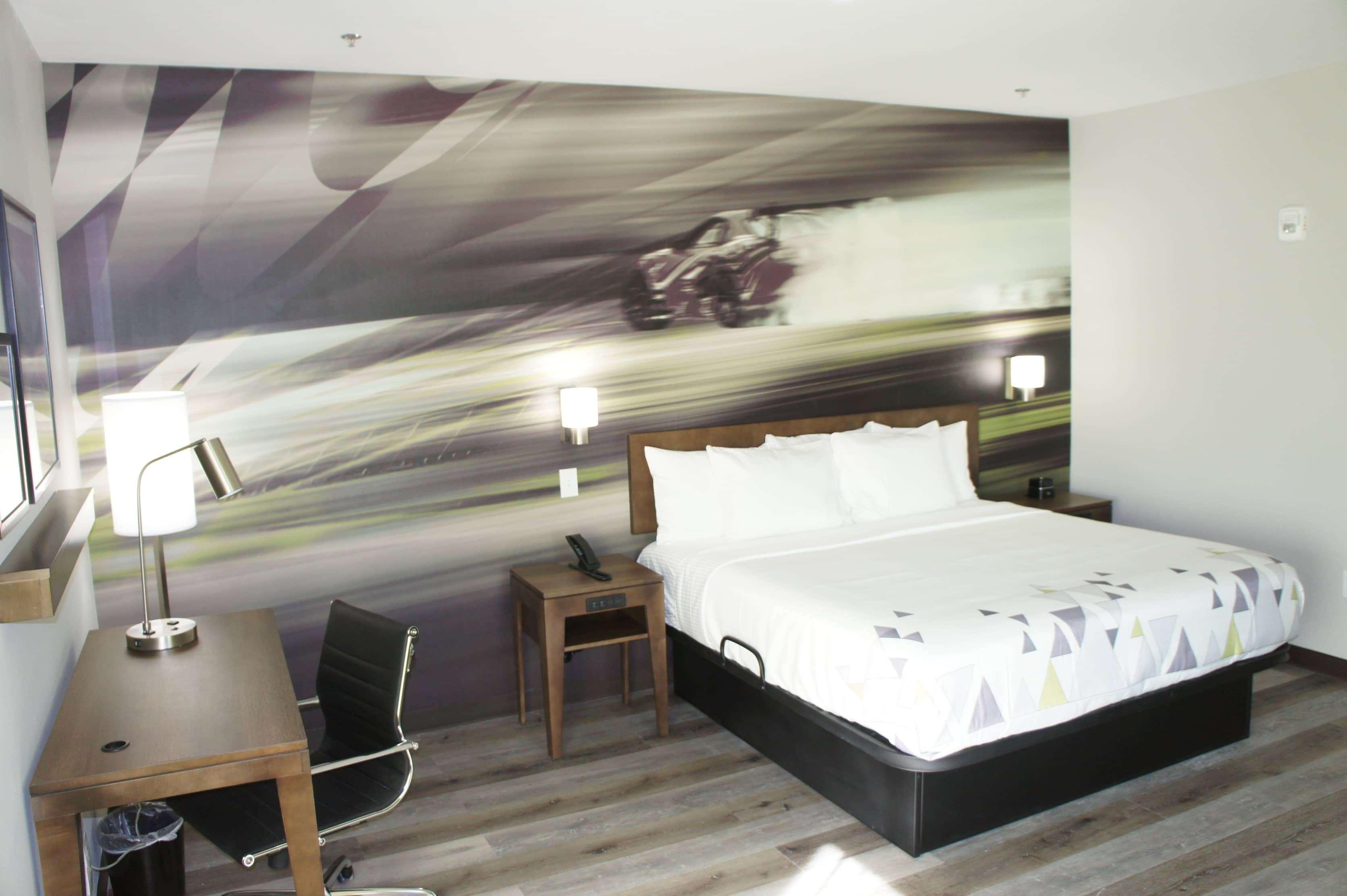 La Quinta Inn & Suites By Wyndham בראסלטון מראה חיצוני תמונה