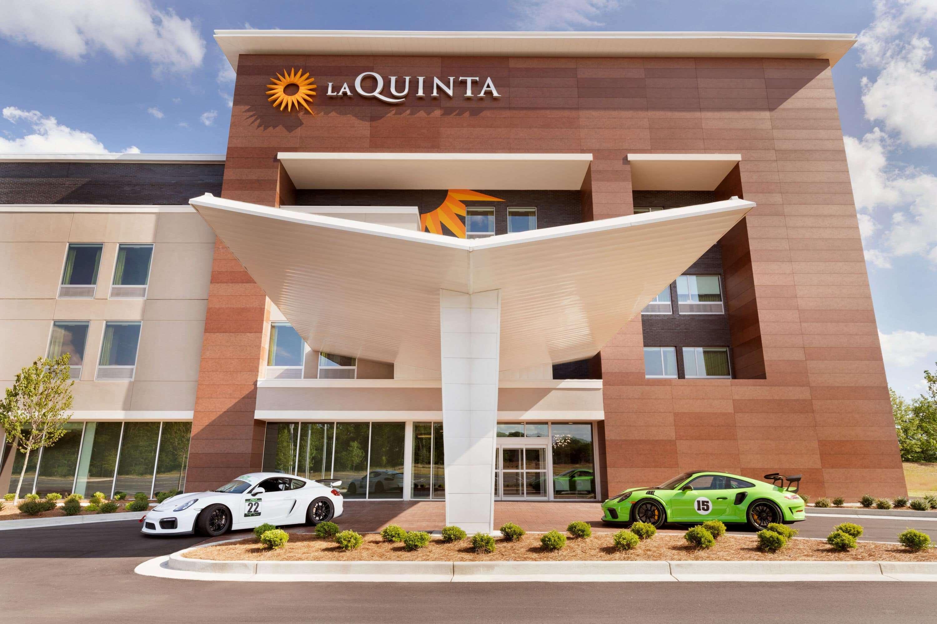 La Quinta Inn & Suites By Wyndham בראסלטון מראה חיצוני תמונה
