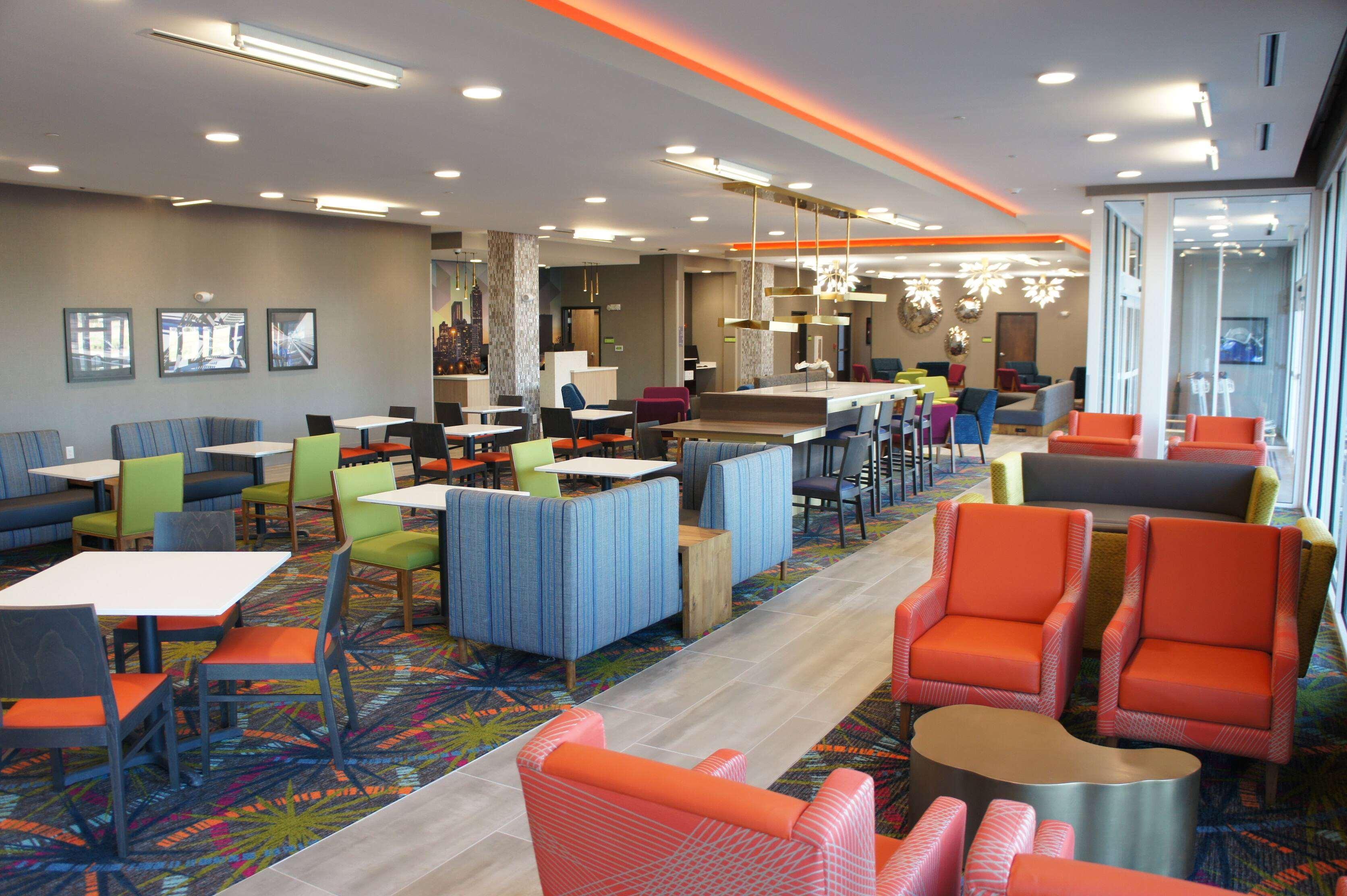 La Quinta Inn & Suites By Wyndham בראסלטון מראה חיצוני תמונה