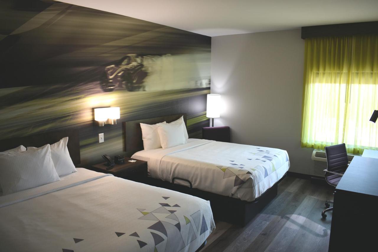 La Quinta Inn & Suites By Wyndham בראסלטון מראה חיצוני תמונה